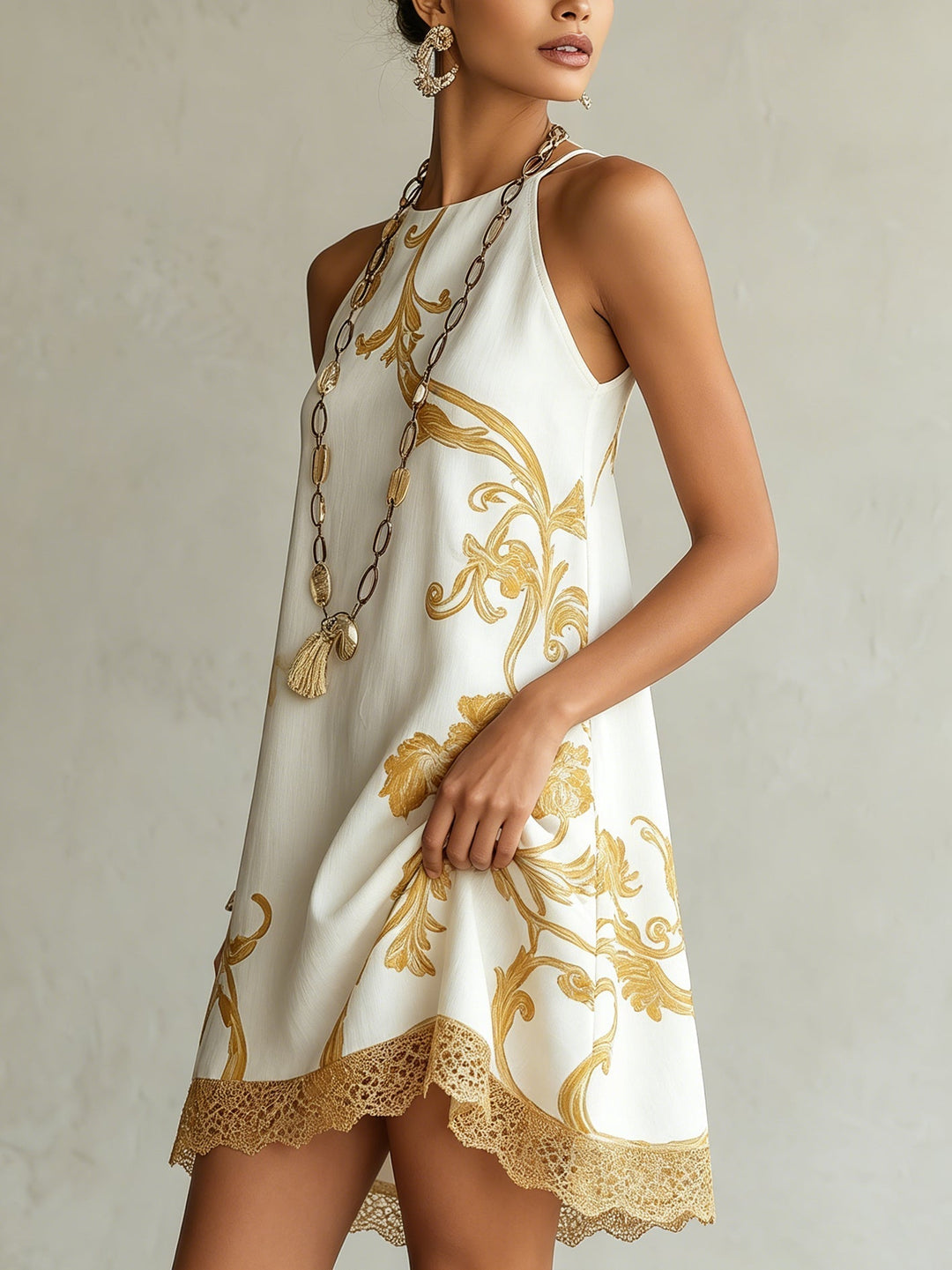 Ava | Bianco Pizzo Mini Abito with Oro Motifs
