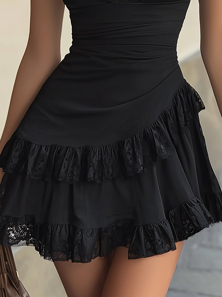 Aria | Nero Pizzo Ruffle Mini Abito with Scollo a V