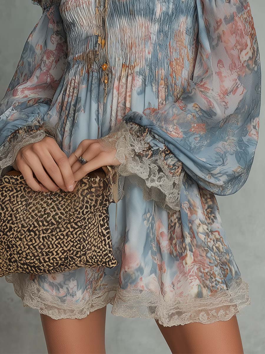 Elsie | Gathered Raso Spalle Scoperte Mini Abito with Romantic Florals