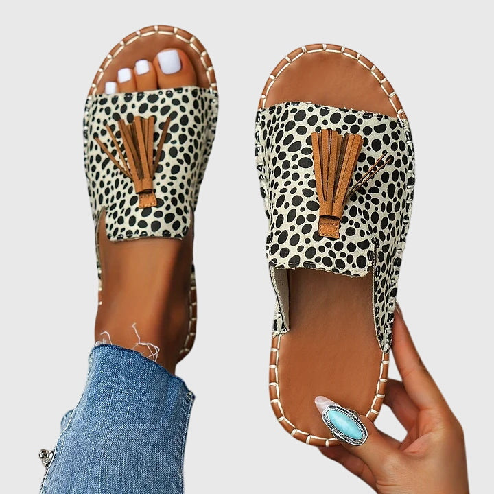 Nathalie | Boho Pompon Sandali