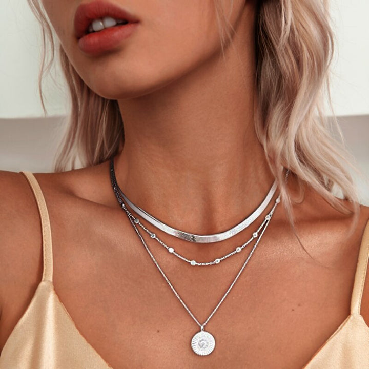 Triple Collana