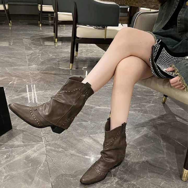 Sierra | Studded Western Stivali