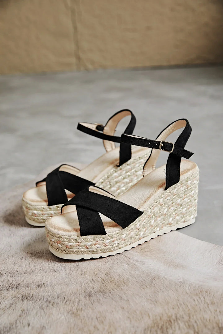 Jovienne | Nero Wedge Sandalo