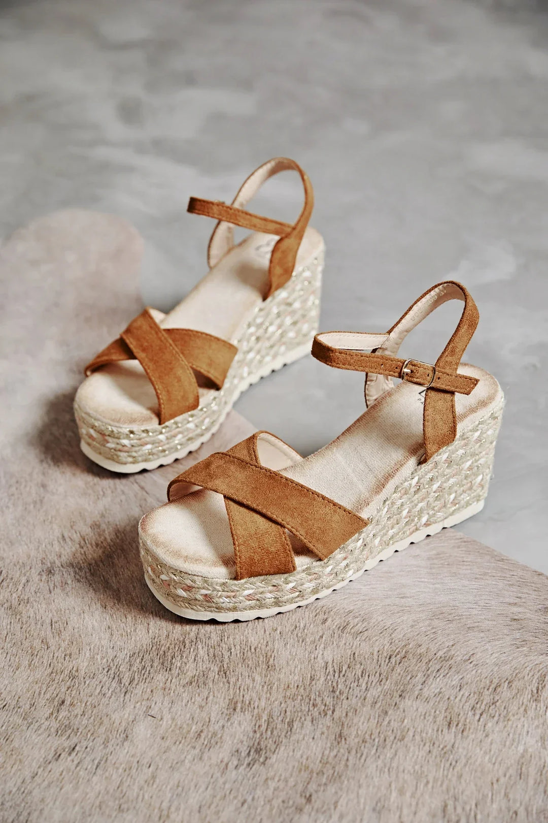 Ilaria | Cammello Wedge Sandalo