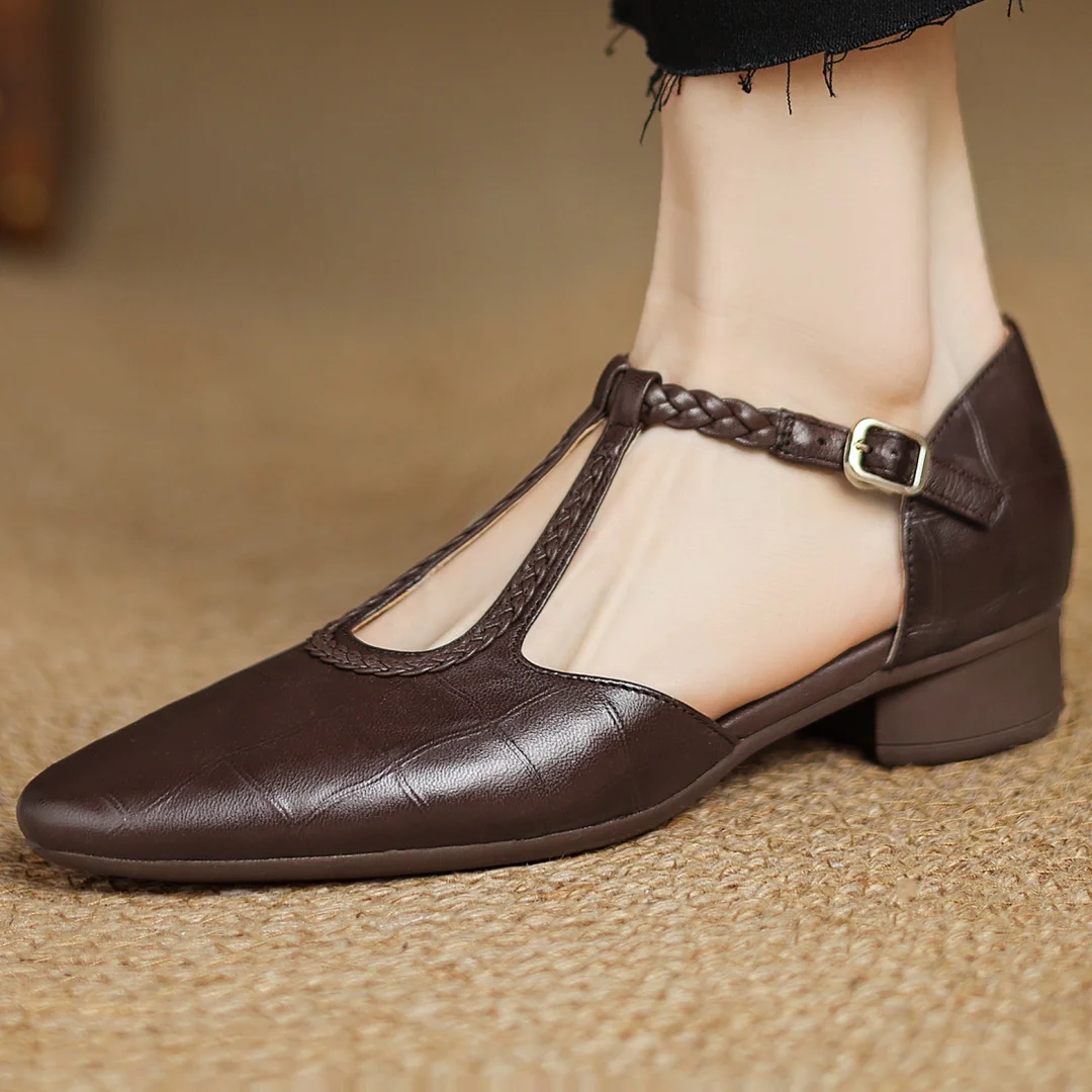 Vivienne | Mary Jane in Pelle