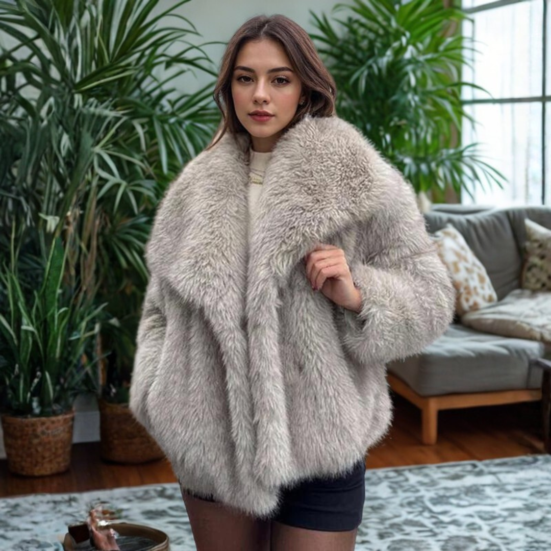 Corrine | Fuzzy Collar Cappotto