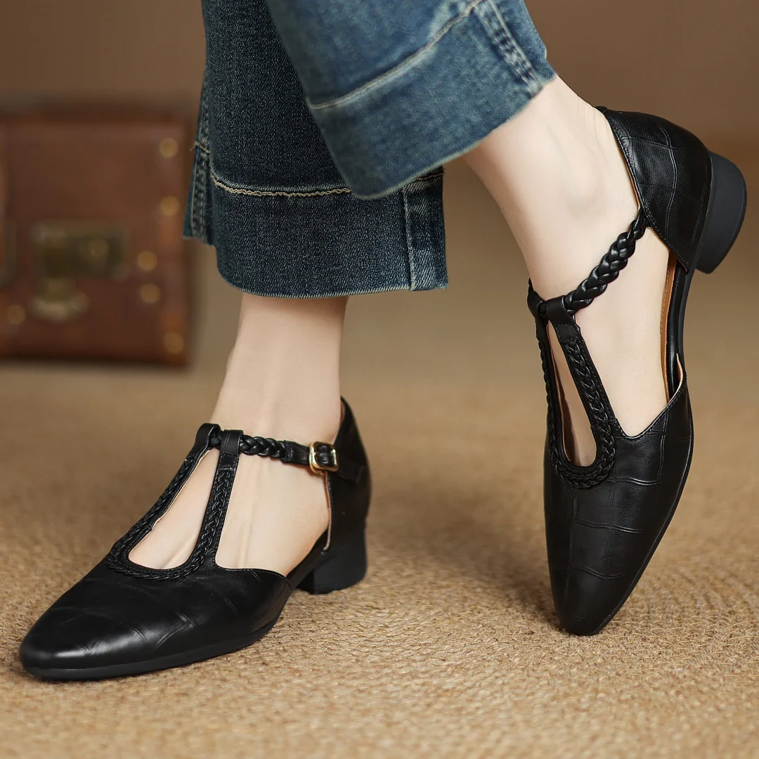 Vivienne | Mary Jane in Pelle