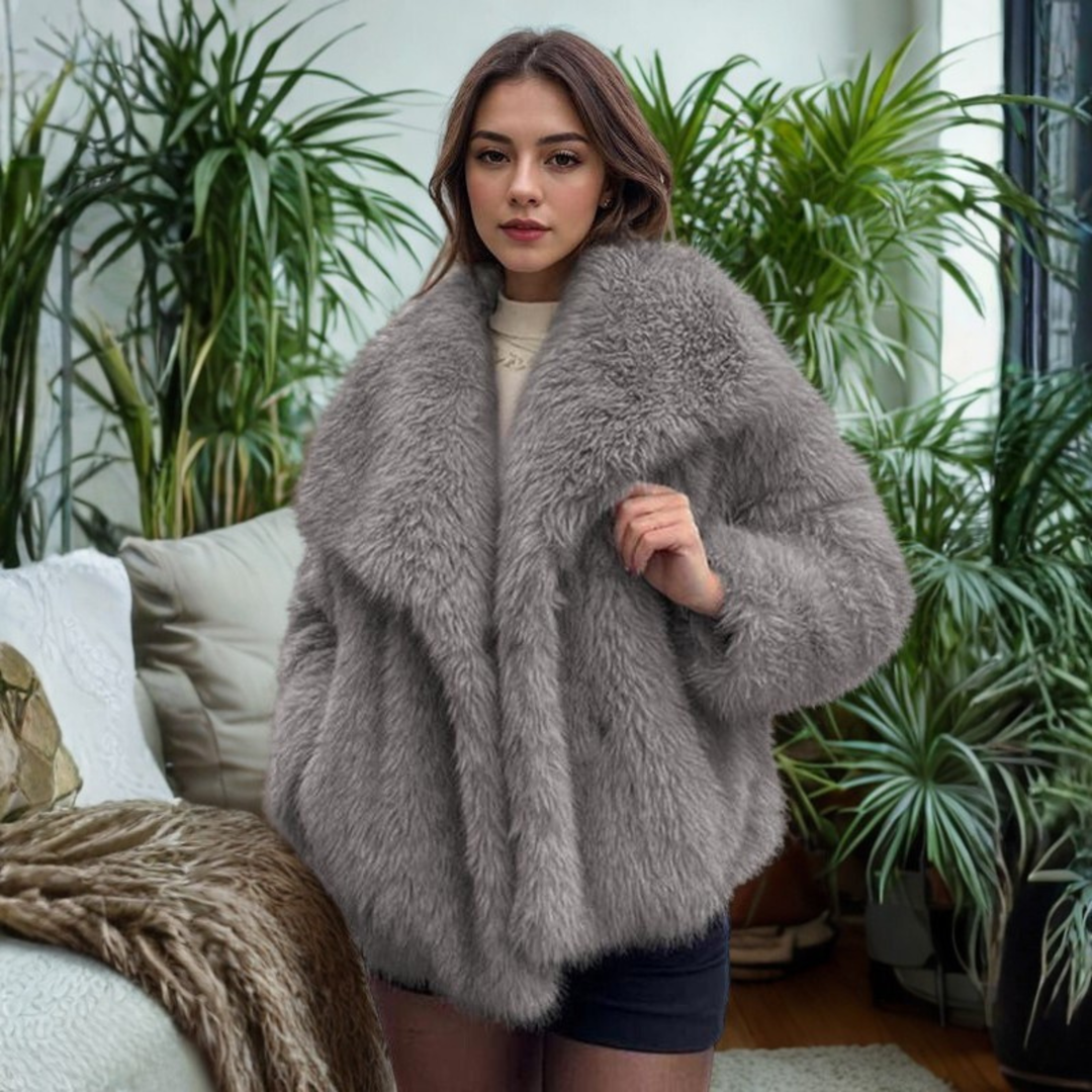 Corrine | Fuzzy Collar Cappotto