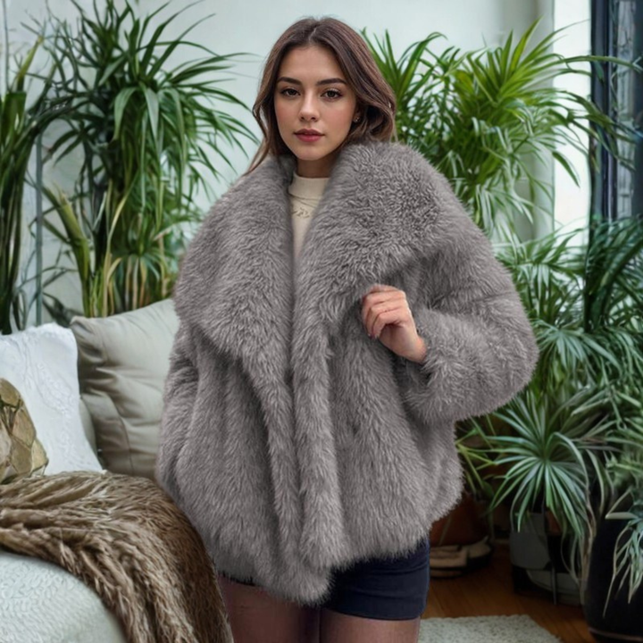 Corrine | Fuzzy Collar Cappotto