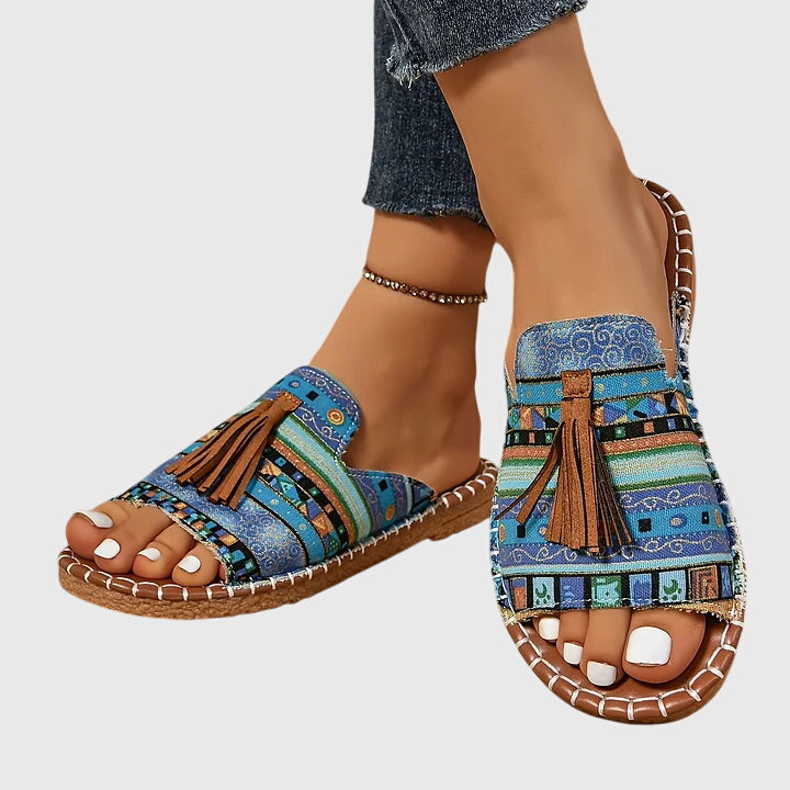Nathalie | Boho Pompon Sandali