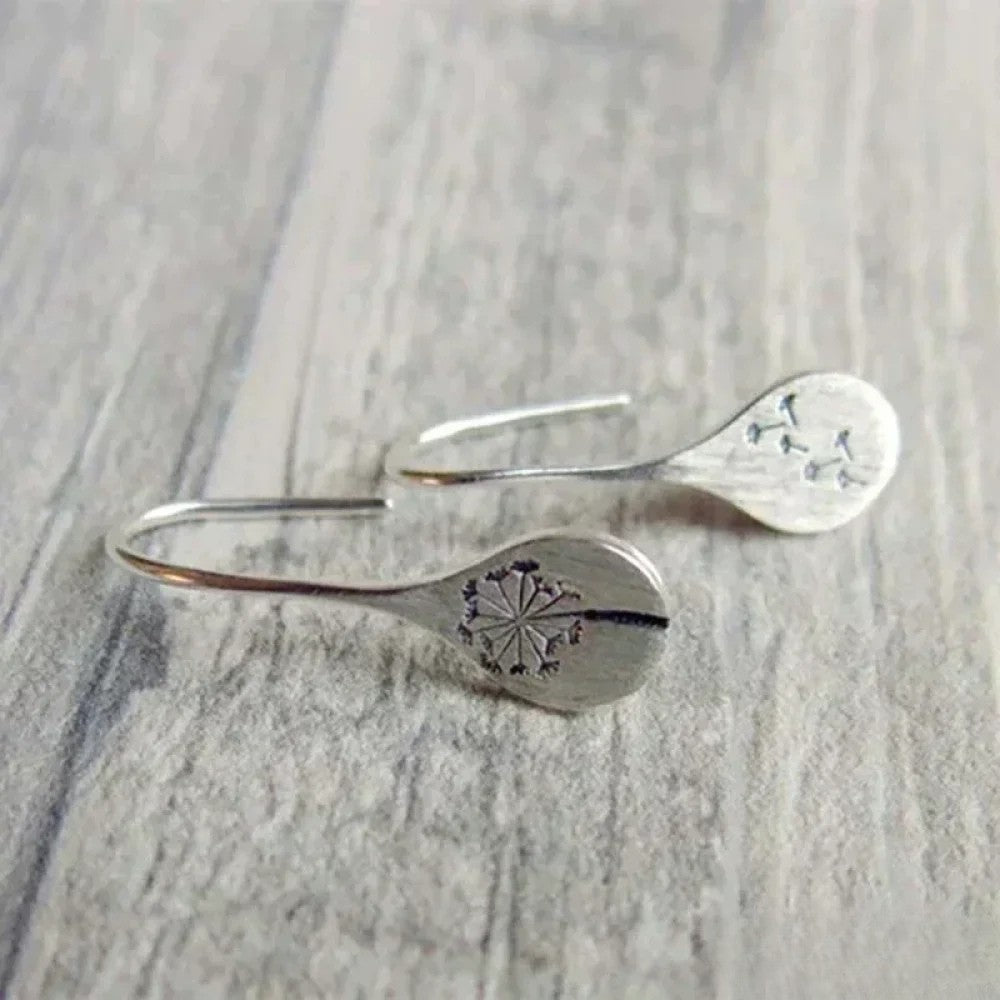 Elegante Argento Orecchini in Dandelion Leaf Design