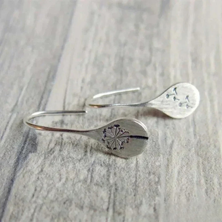 Elegante Argento Orecchini in Dandelion Leaf Design