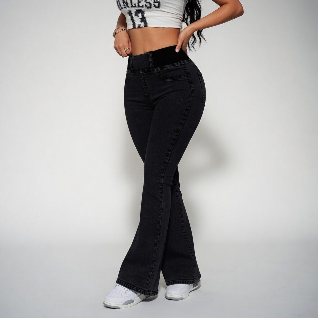 Tayla | Sculpting a Vita Alta Flare Jeans