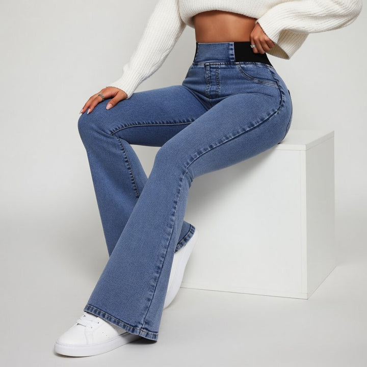 Tayla | Sculpting a Vita Alta Flare Jeans