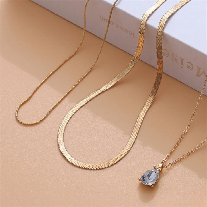 Layered Collana with Oro-Coloured Zirconia Pendant