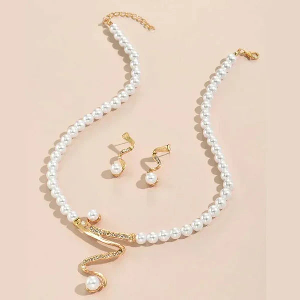 Set collana e orecchini con perle naturelles