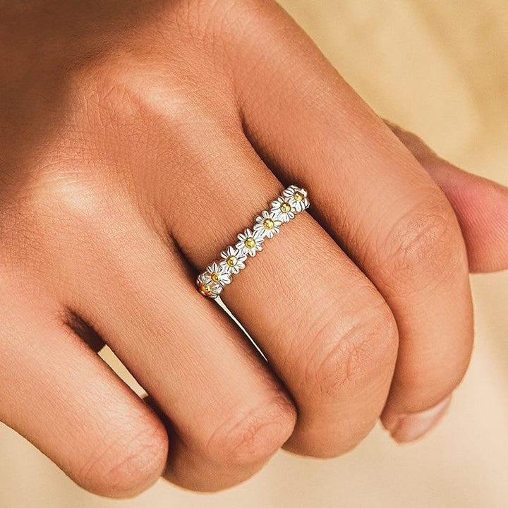 Argento Anello Daisy with Enamel