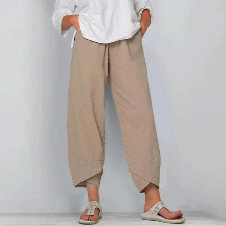 Gilly | Chic Pleated Estate Pantaloni with Pockets