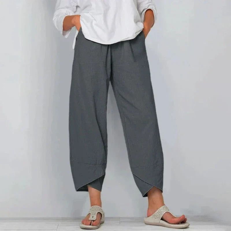 Gilly | Chic Pleated Estate Pantaloni with Pockets
