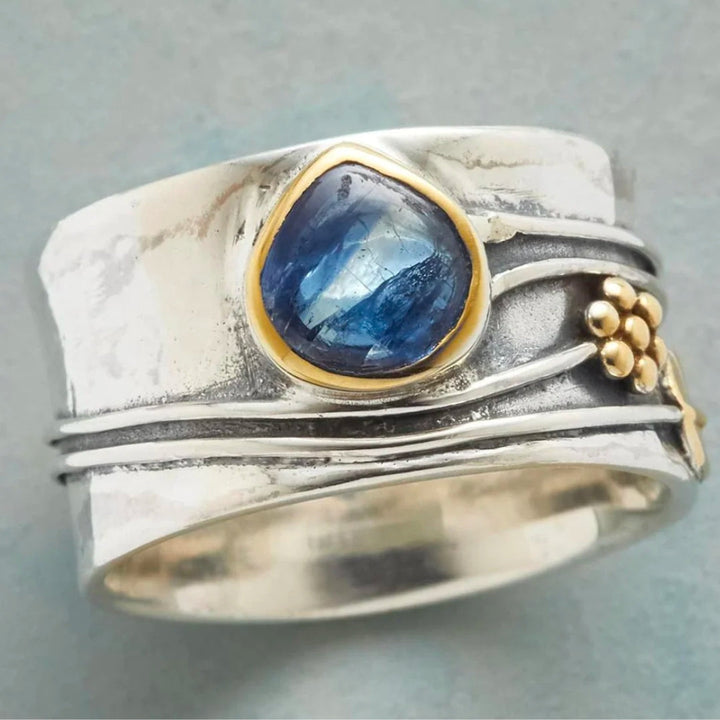 Vintage Argento Anello with Blu Crystal