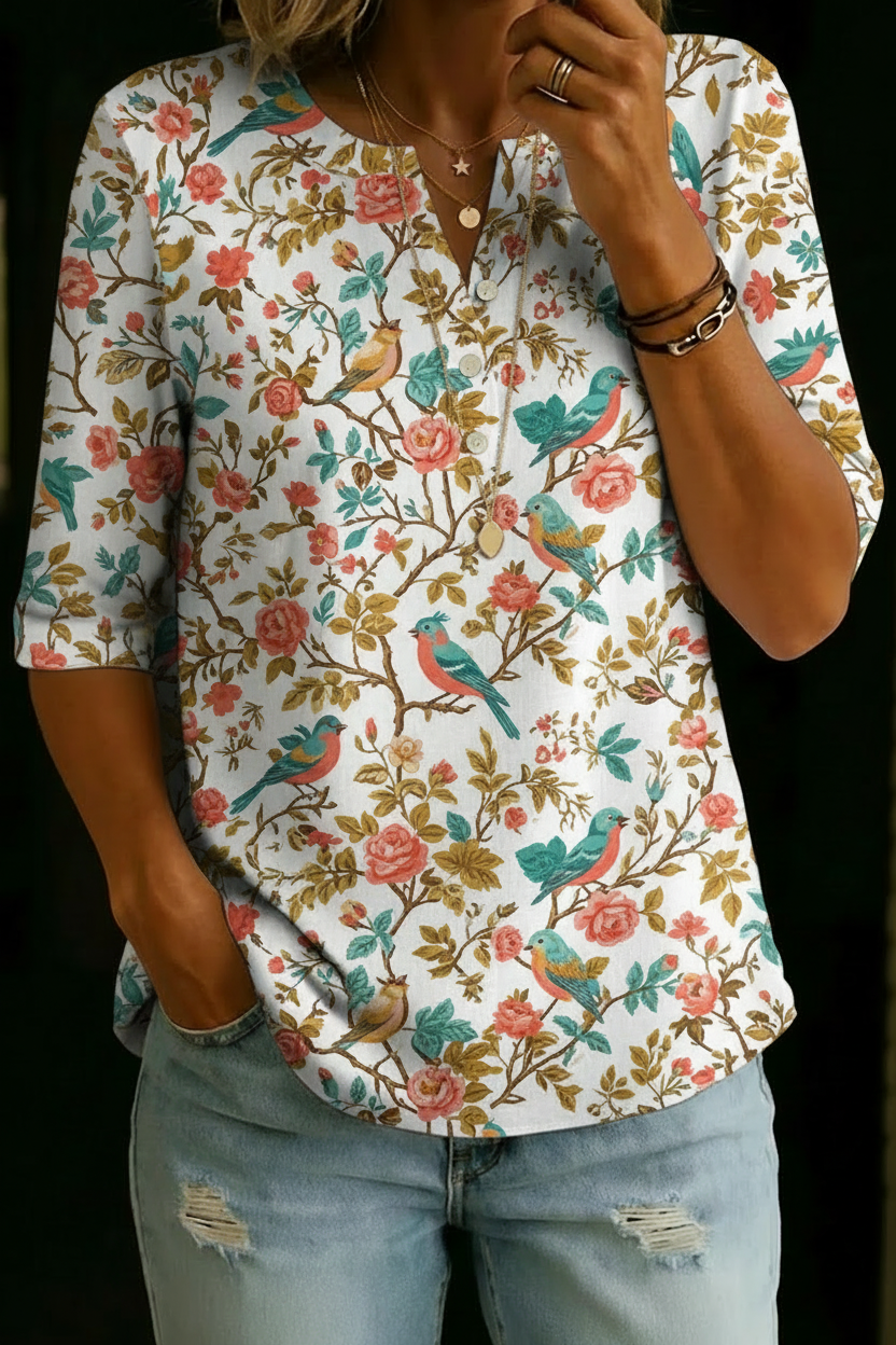 Hailey | Top Henley Floreale con Uccellini Bianchi