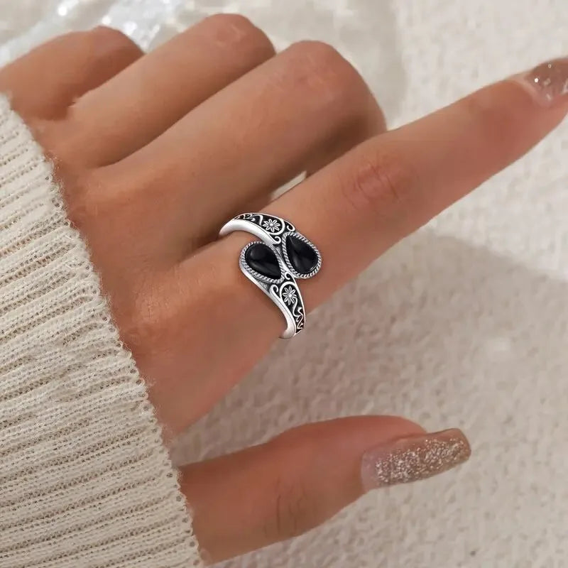 Elegante Anello with Moonstone Blossom