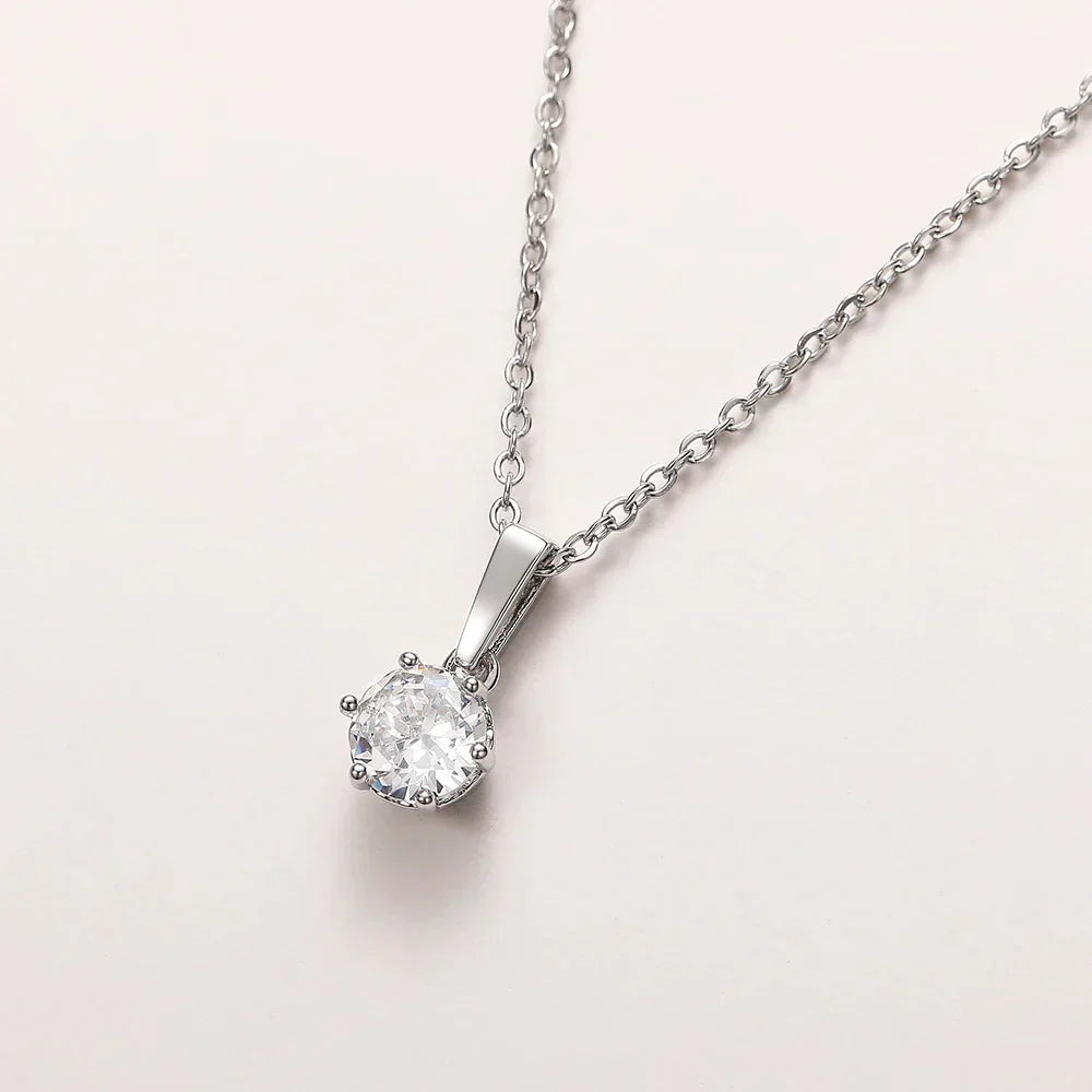 Collana Classico con Ciondolo in Zirconia