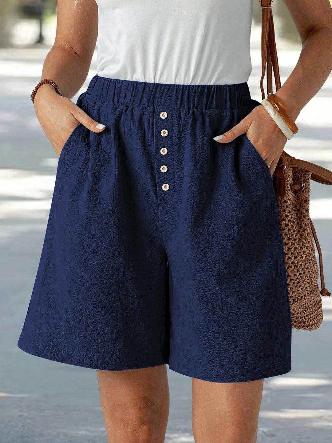 Marlowe | Buttoned Lino Shorts