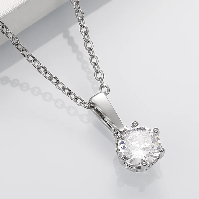 Collana Classico con Ciondolo in Zirconia