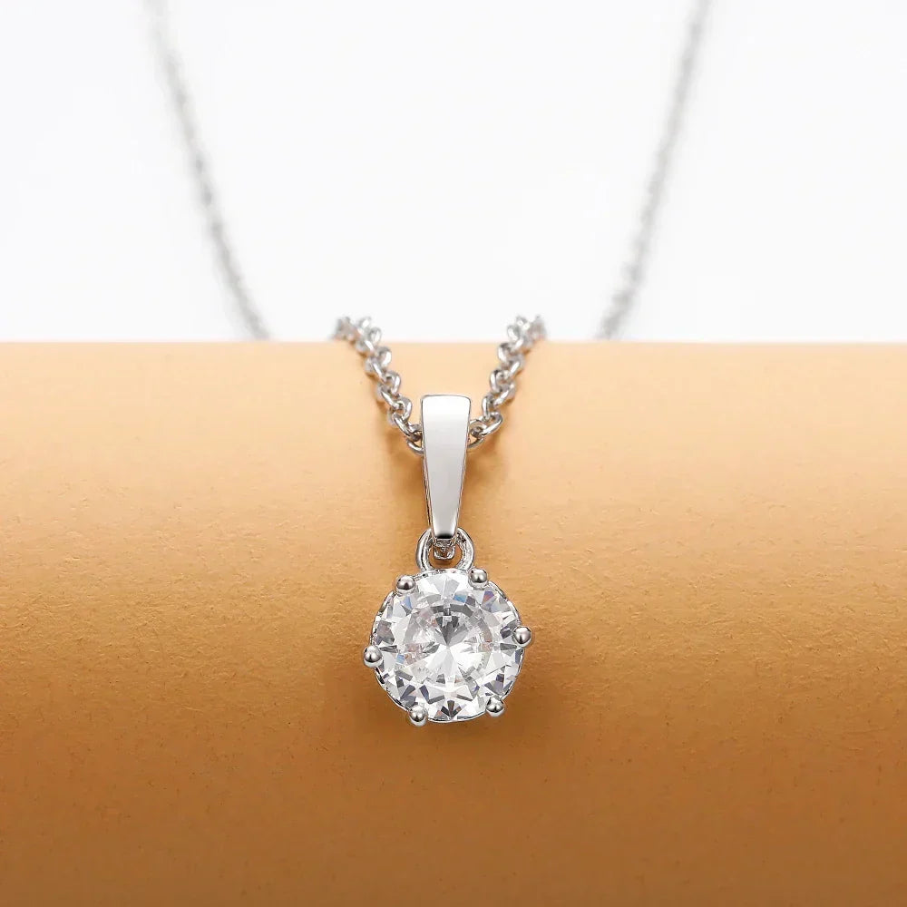 Collana Classico con Ciondolo in Zirconia