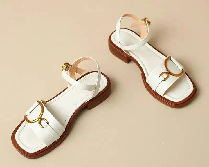Trish | Semplice Buckle Estate Sandali