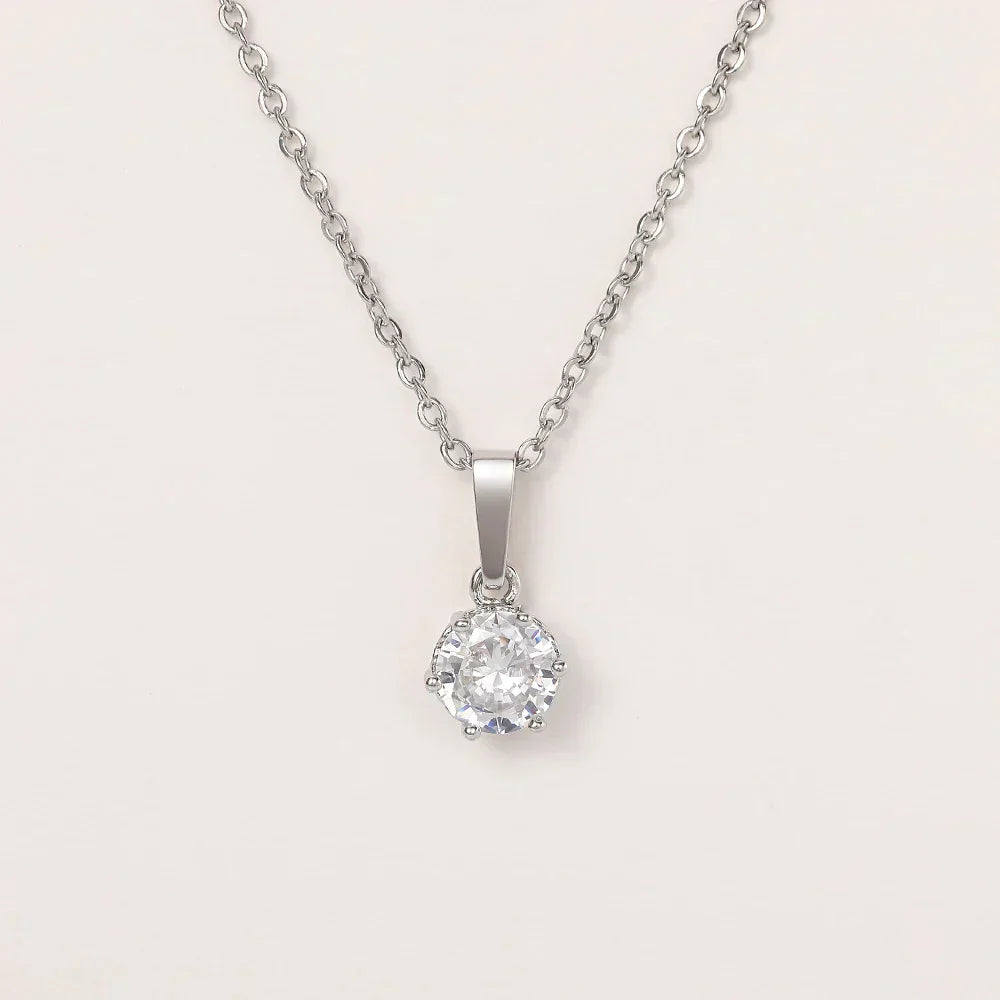 Collana Classico con Ciondolo in Zirconia