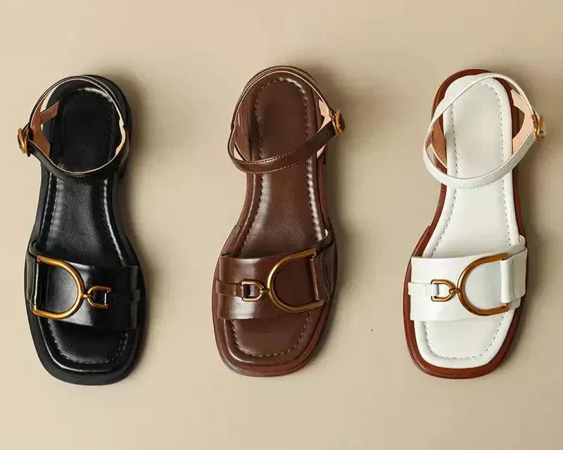 Trish | Semplice Buckle Estate Sandali