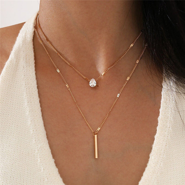 Vintage Collana Completo with Oro Pendant