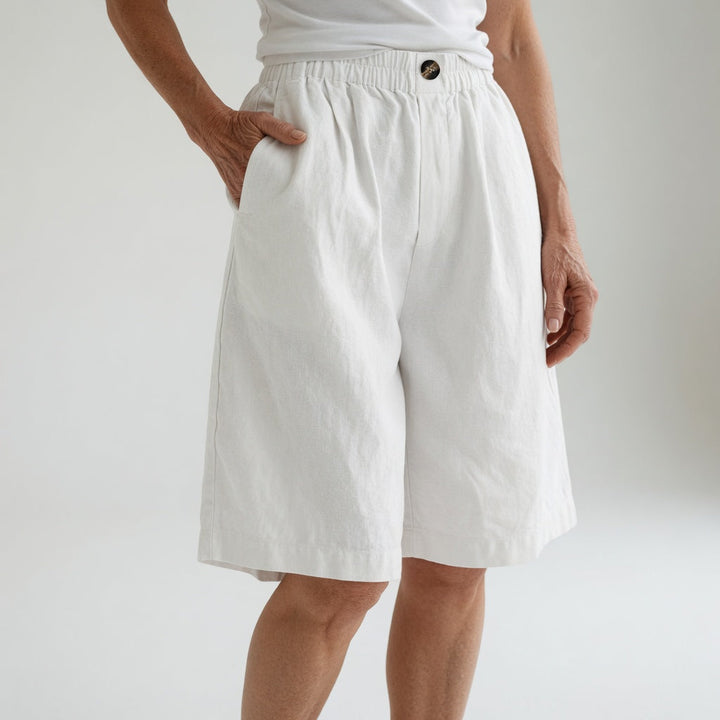 Amberley | Breezy Gamba Larga Lino Shorts with Elastic Waist