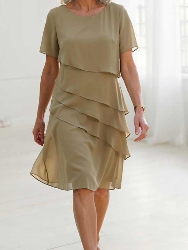 Daphne | Layered Round-Neck Manica Corta Midi Cocktail Abito