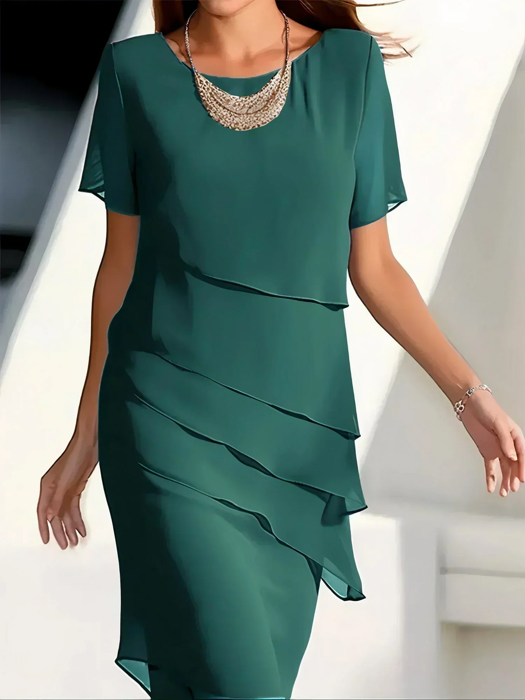 Vivienne | Layered Round-Neck Manica Corta Asymmetric Midi Abito