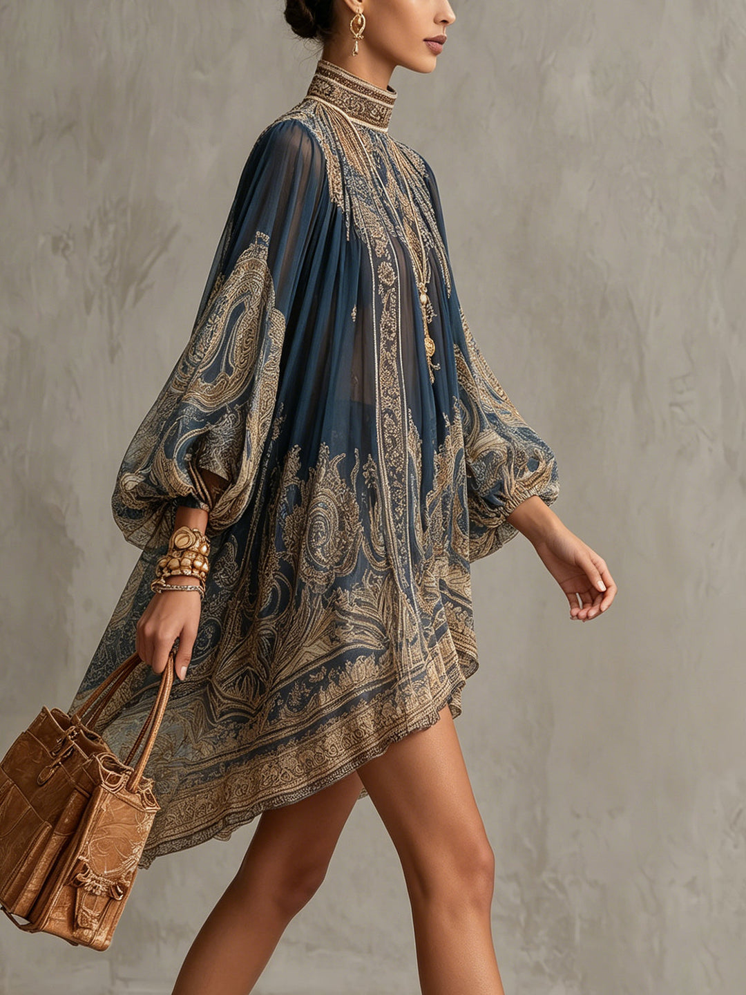 Sadie | Asymmetric Raso Mini Abito with Blu Navy Baroque Stampa and Stand Collar