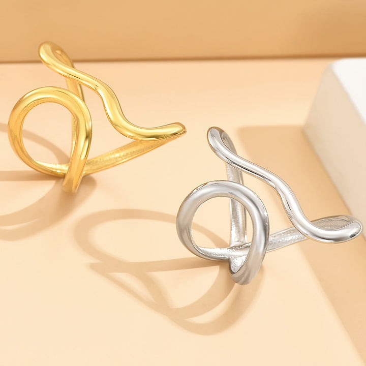 Chic Anello with Asymmetric Wave
