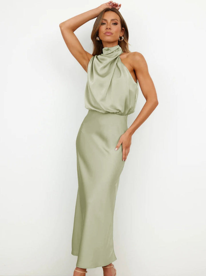 Briony | Abito Maxi in Raso con Collo Halter Drappeggiato