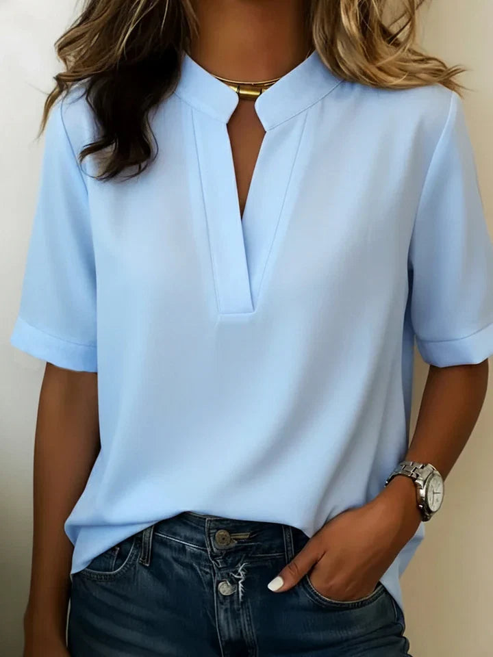 Kendra | Clean Split Neck Camicetta