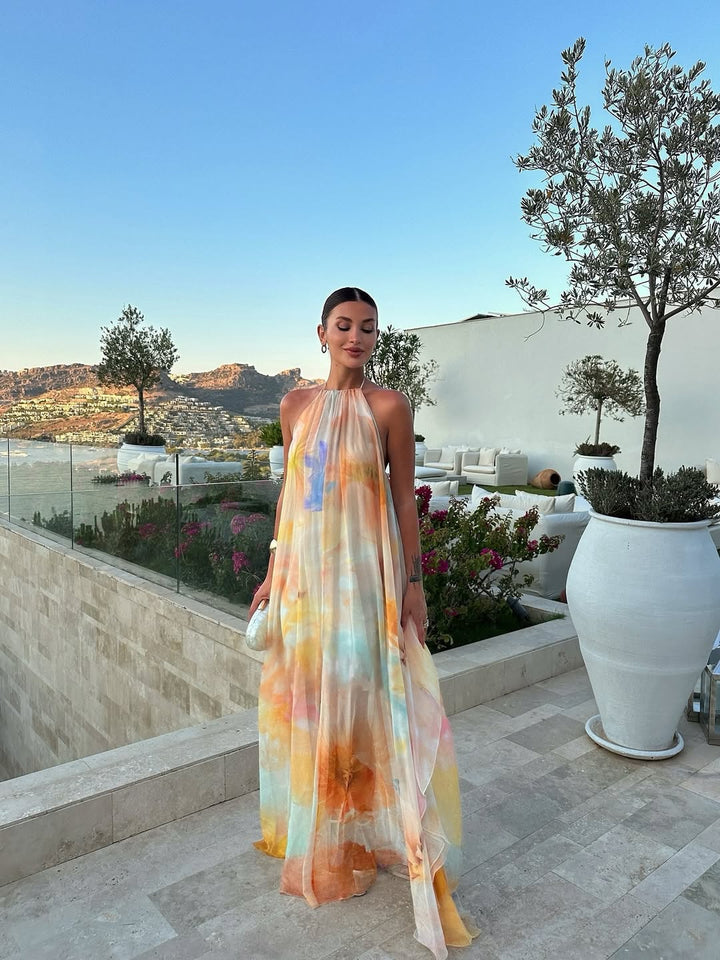 Corinna | Abito Maxi Fluido con Collo Halter e Schiena Scoperta
