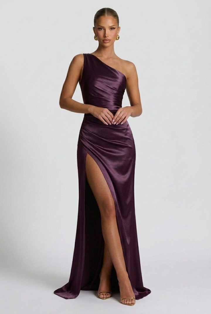 Daphne | Abito Maxi in Raso Monospalla con Spacco Alto