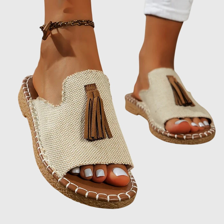 Nathalie | Boho Pompon Sandali