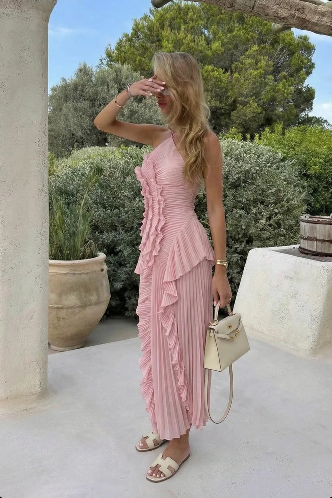 Eliza | Abito Maxi Plissettato con Collo Halter e Balze