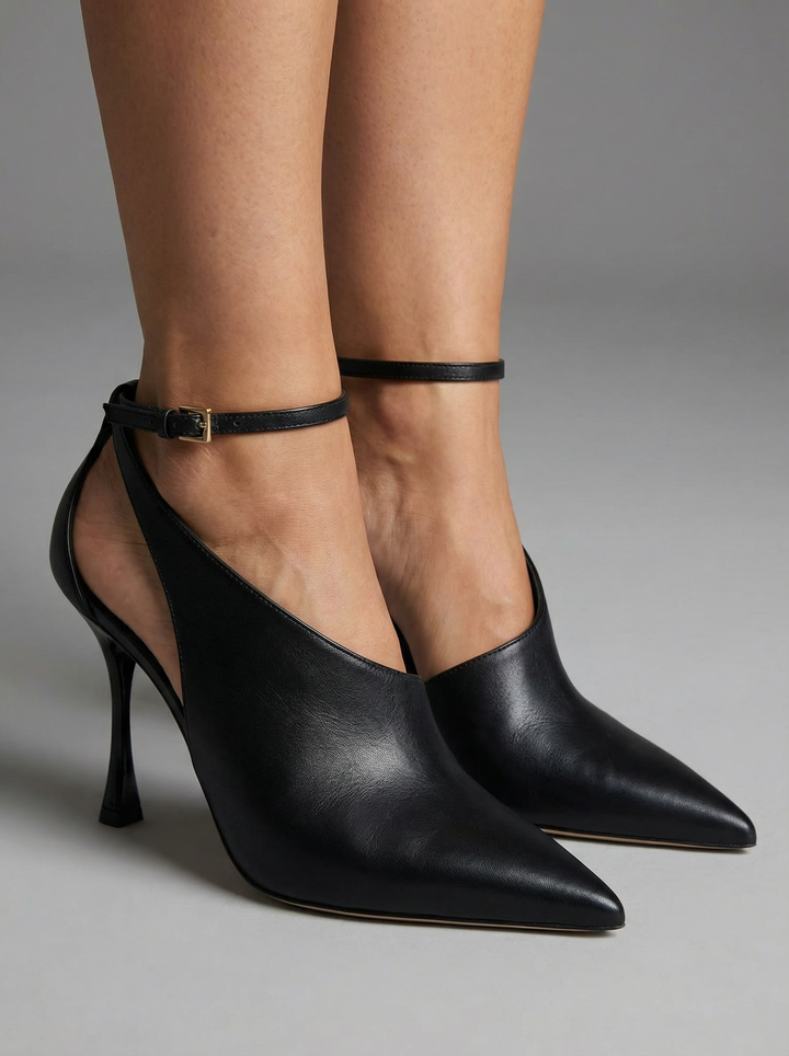 Gail | Classico Nero Ankle Strap Court Scarpe