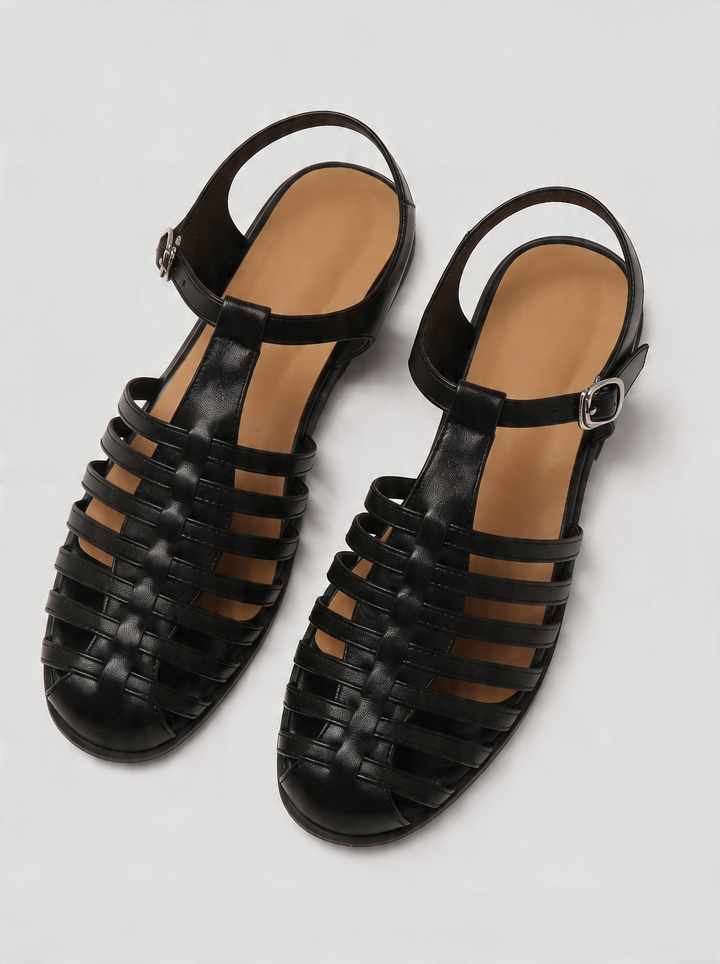 Kitty | Semplice Cross Strap Buckle Estate Sandali