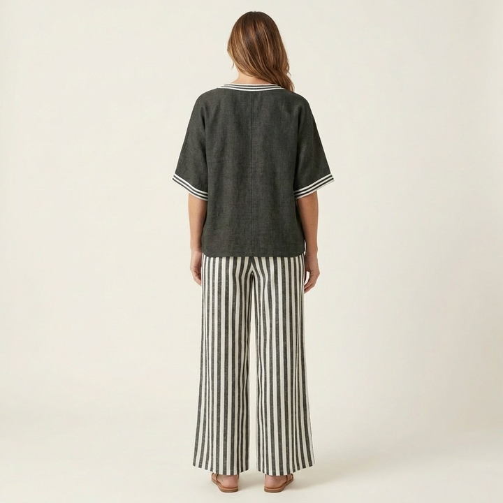 Juliana | Scollo a V Varsity Top & Stripe Gamba Larga Completo