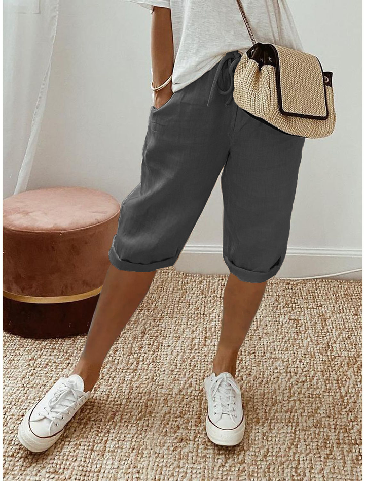 Lesley | Cropped Capri Pantaloni with Turn Up Cuffs