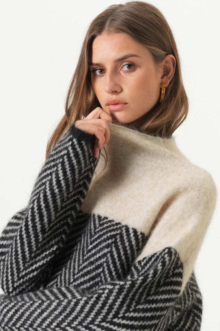 Gia | Lusso Cashmere Turtleneck Jumper